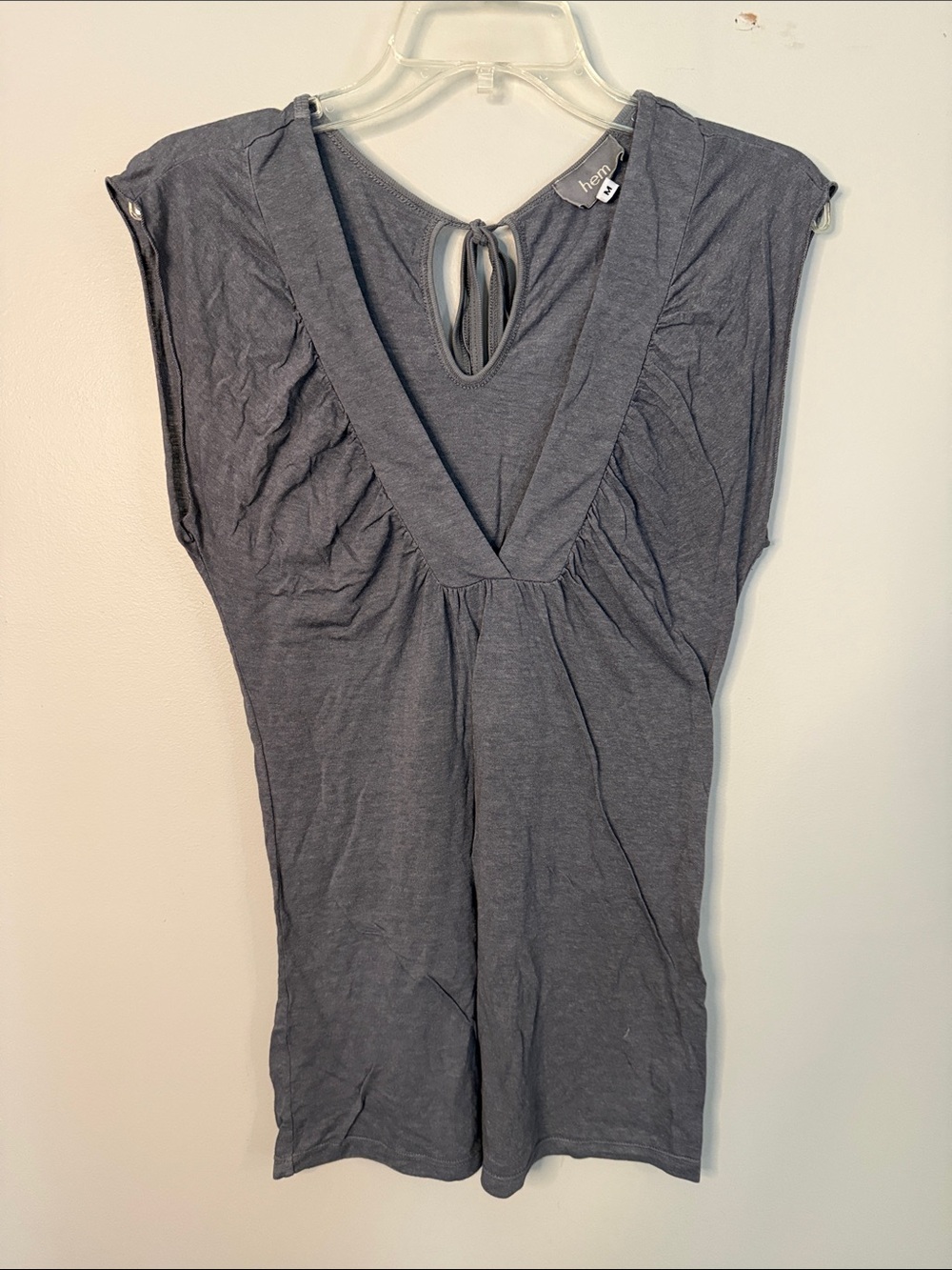 Hem V-neck Blouse - Picture 2 of 6